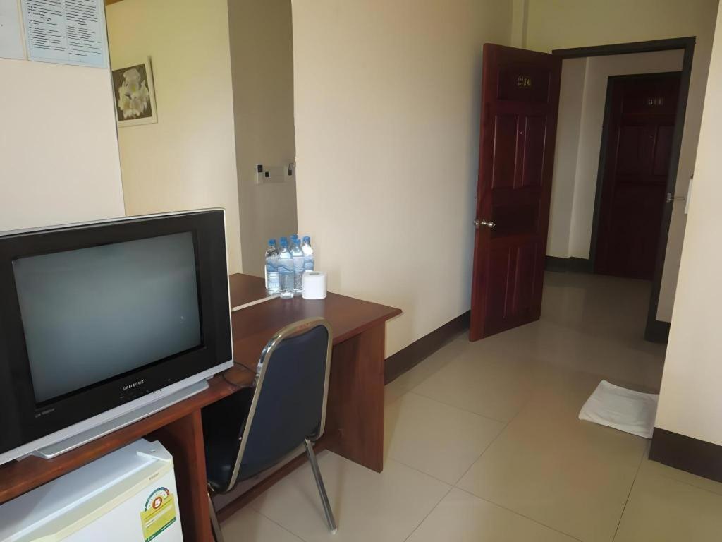 Chaleunehoung Hotel Wientian Zewnętrze zdjęcie