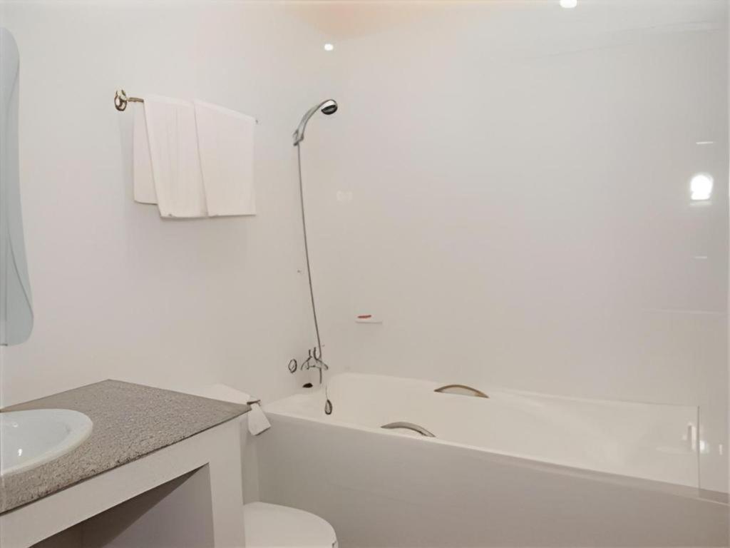 Chaleunehoung Hotel Wientian Zewnętrze zdjęcie