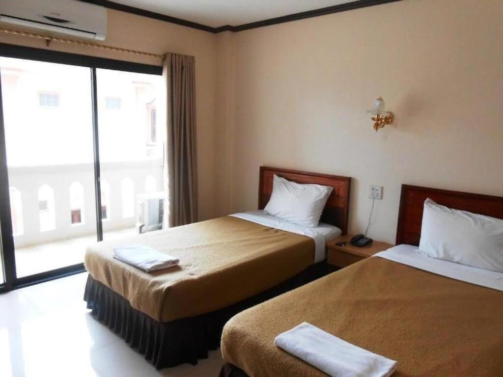 Chaleunehoung Hotel Wientian Zewnętrze zdjęcie