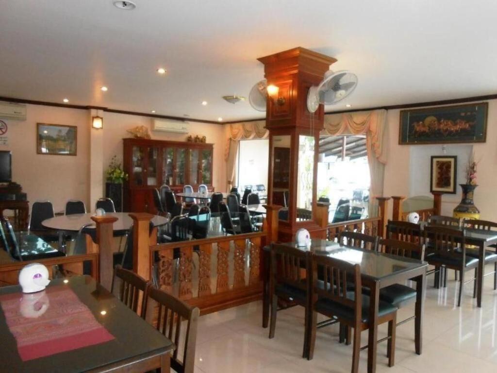 Chaleunehoung Hotel Wientian Zewnętrze zdjęcie