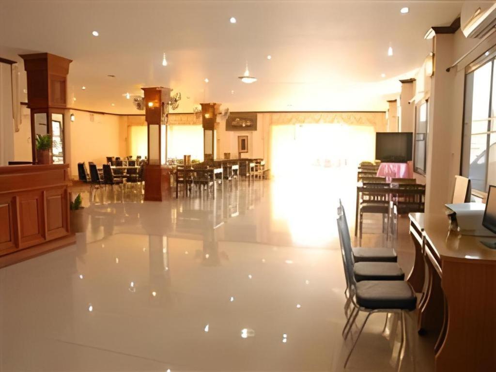 Chaleunehoung Hotel Wientian Zewnętrze zdjęcie